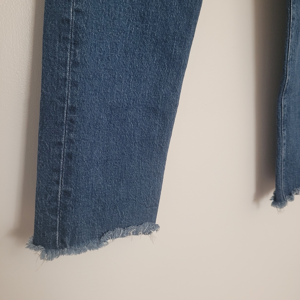 Levi's Wedgie Straight Medium Wash Denim Jeans Size W 26 L26 Women Frayed Hem - Picture 4 of 11